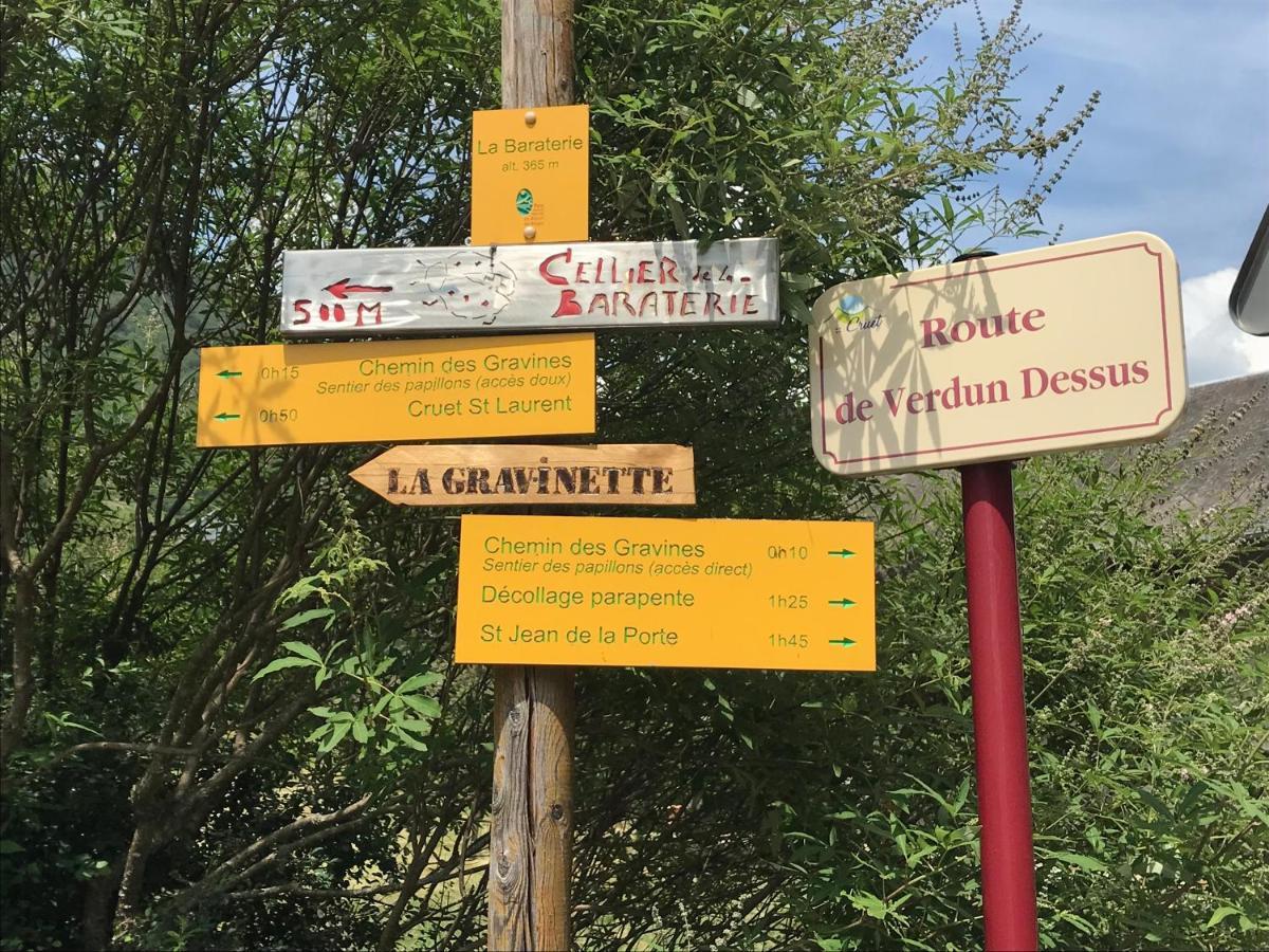 Bed and Breakfast La Gravinette Cruet Zewnętrze zdjęcie